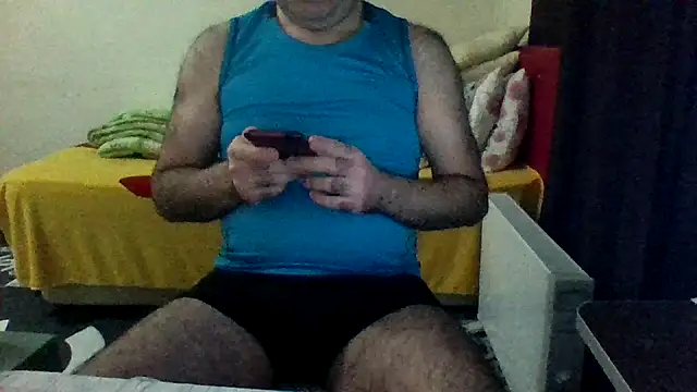 Snapshot of st206boy chatting on October 30, 1:15 am st206boy online show from October 30, 1:15 am