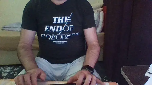 Snapshot of st206boy chatting on July 13, 11:48 pm st206boy online show from July 13, 11:48 pm