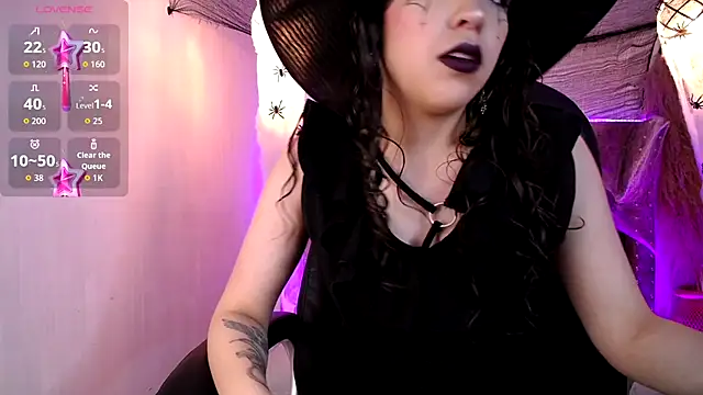 Amara Davis online show from October 29, 5:06 am