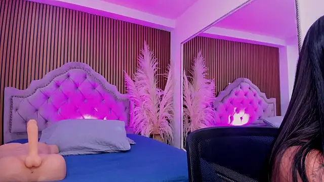 SelenaStonne online show from December 22, 8:09 pm