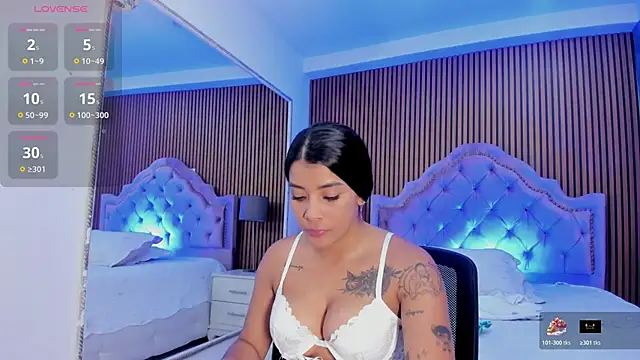 SelenaStonne online show from October 17, 8:21 pm