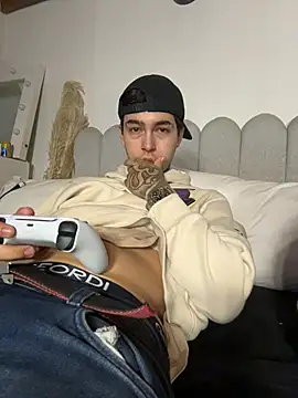 samm4044 online show from March 4, 1:02 am