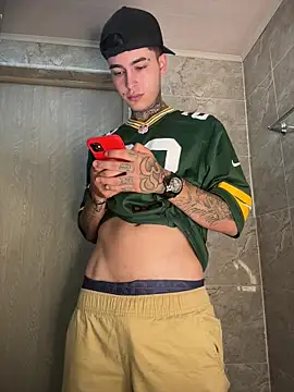 samm4044 online show from December 14, 12:28 am