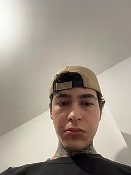 samm4044 online show from March 28, 4:57 am