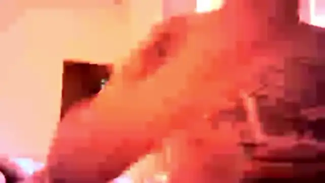 Snapshot of parejajuguetona420 chatting on December 18, 8:56 pm parejajuguetona420 online show from December 18, 8:56 pm