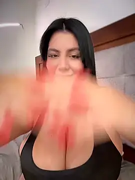 Snapshot of victoria_amatista_ chatting on July 7, 6:33 pm victoria amatista online show from July 7, 6:33 pm