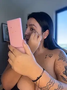 victoria amatista  online show from February 13, 7:03 pm