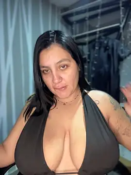 victoria amatista  online show from November 9, 12:31 pm