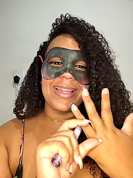 jadeamourim   online show from October 12, 12:45 am