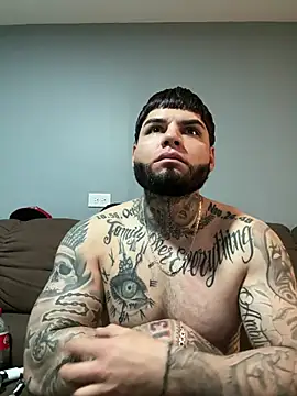 Snapshot of crazybarber69 chatting on February 11, 3:34 pm crazybarber69 online show from February 11, 3:34 pm