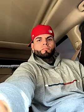 crazybarber69 online show from November 29, 9:37 pm