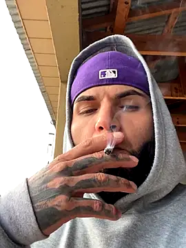 crazybarber69 online show from December 2, 2:41 pm