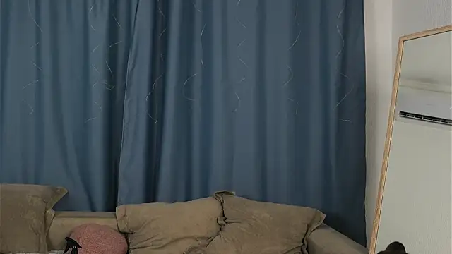 TaiteFairfield online show from November 13, 7:34 am