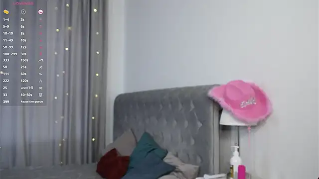 TaiteFairfield online show from September 20, 8:52 am