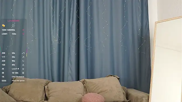 TaiteFairfield online show from October 19, 7:11 am