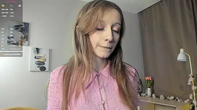 TaiteFairfield online show from February 22, 7:59 pm