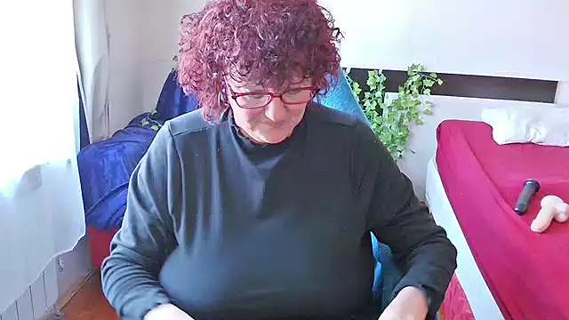 -Curvy- online show from December 1, 9:32 am