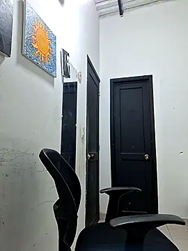 channell0 online show from February 25, 4:56 am