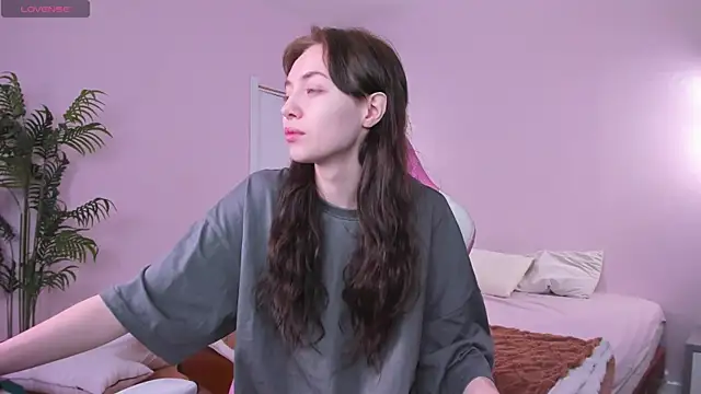 Snapshot of Skelerata chatting on October 13, 1:07 am Skelerata online show from October 13, 1:07 am