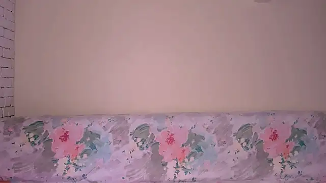 Elle Pearl  online show from March 27, 6:22 am