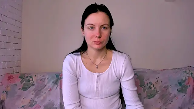Elle Pearl  online show from March 10, 6:28 am