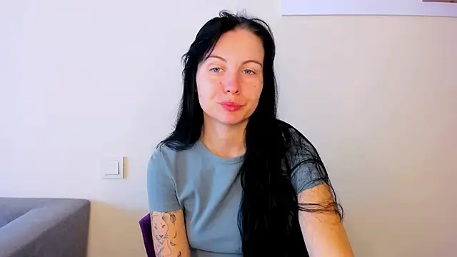 Elle Pearl  online show from October 15, 6:11 am