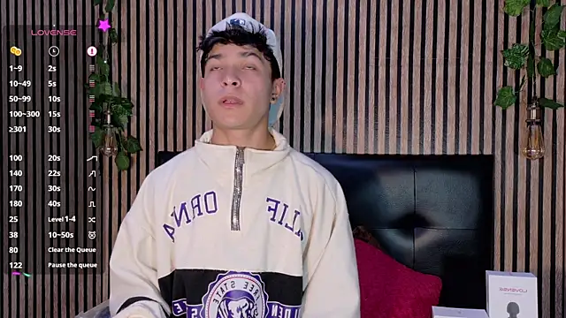 Felipe boy1 online show from September 26, 3:02 am