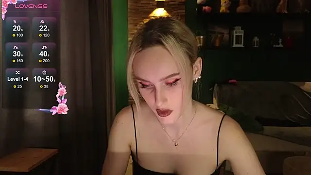 Snapshot of Belle_Vill3575 chatting on September 11, 11:21 am Belle Vill3575 online show from September 11, 11:21 am