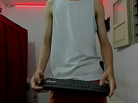 andrew 2811 online show from April 4, 1:12 am