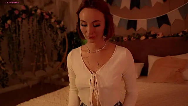 Snapshot of Serena_Waldarf chatting on September 30, 4:57 pm Serena Waldarf online show from September 30, 4:57 pm