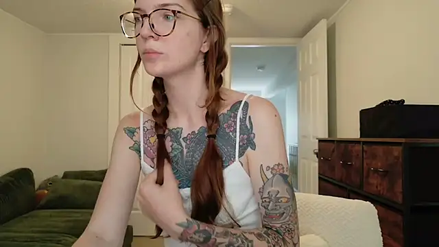 Snapshot of janey_66 chatting on July 17, 2:36 pm janey 66 online show from July 17, 2:36 pm