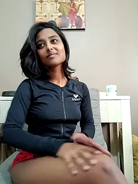 Snapshot of littlemissdevil69 chatting on December 1, 6:36 am littlemissdevil69 online show from December 1, 6:36 am