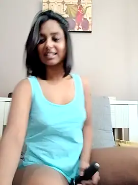 Snapshot of littlemissdevil69 chatting on November 20, 7:20 am littlemissdevil69 online show from November 20, 7:20 am