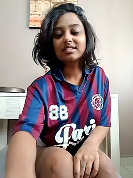 Snapshot of littlemissdevil69 chatting on October 21, 7:30 am littlemissdevil69 online show from October 21, 7:30 am