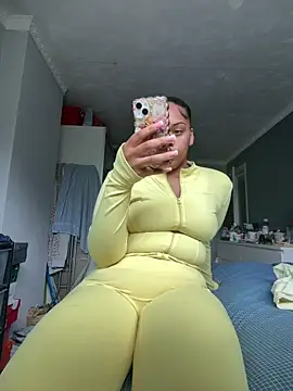 Regina69slut online show from May 6, 3:27 pm