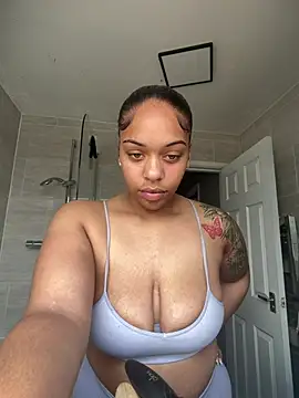 Regina69slut online show from May 11, 2:29 pm