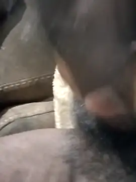 Snapshot of Curvy_Pounder chatting on December 3, 12:44 am Curvy Pounder online show from December 3, 12:44 am