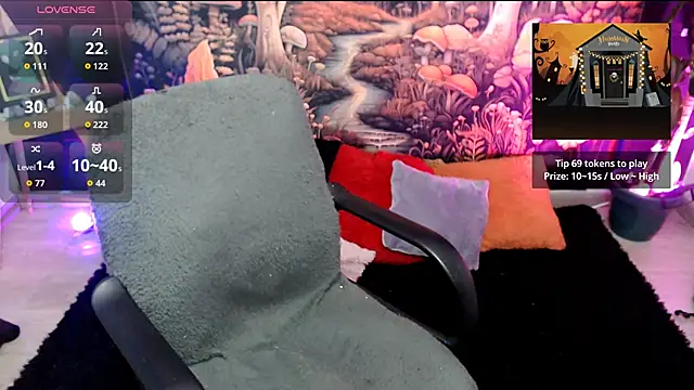 LunaBunny8 online show from October 24, 1:04 am