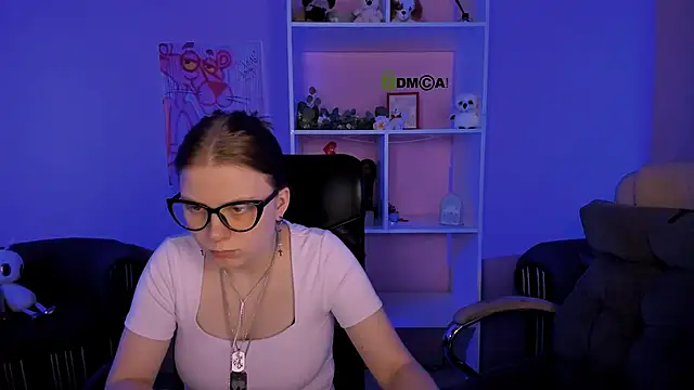 Snapshot of foxy_tease_ chatting on September 26, 1:23 am foxy tease online show from September 26, 1:23 am