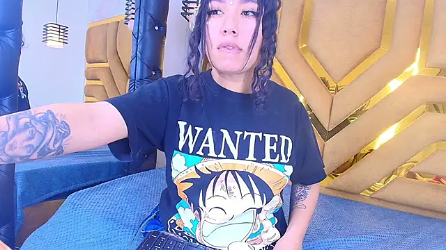 Snapshot of Soleil_66 chatting on January 17, 4:32 pm Soleil 66 online show from January 17, 4:32 pm