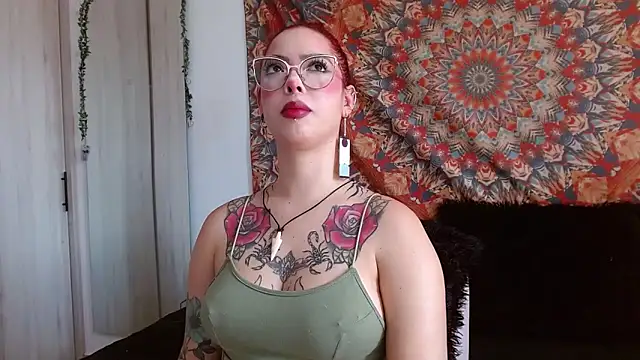 Snapshot of aphroditebloom chatting on September 22, 5:52 pm aphroditebloom online show from September 22, 5:52 pm