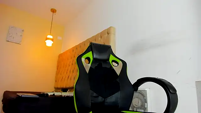 Darkknightx01 online show from October 16, 1:36 am
