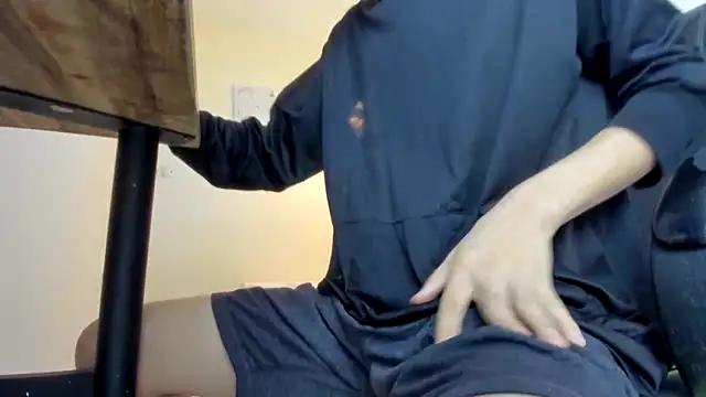 Snapshot of Darkknightx01 chatting on November 26, 1:16 am Darkknightx01 online show from November 26, 1:16 am