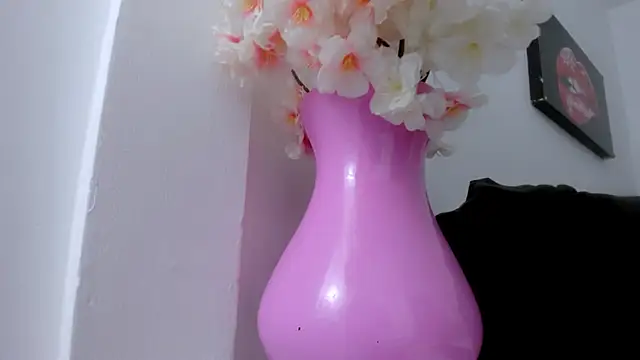 eimy skinny  online show from January 18, 1:03 pm