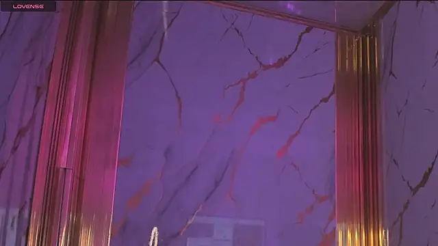 eimy skinny  online show from February 6, 12:45 pm