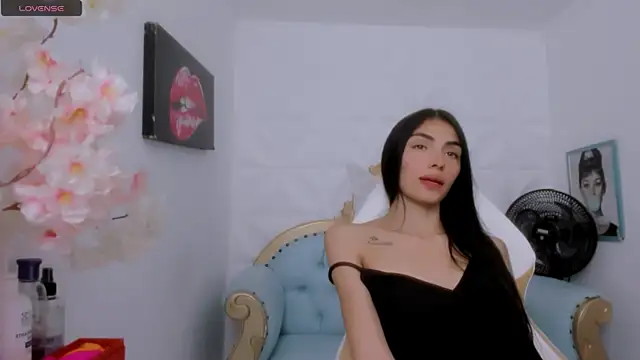 eimy skinny  online show from October 23, 5:00 pm