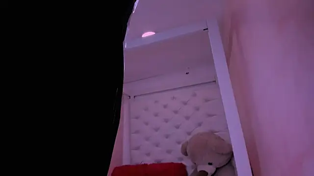 eimy skinny  online show from April 15, 7:58 pm