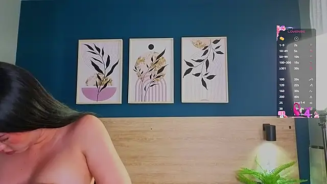 SarahMiler  online show from September 29, 11:49 am
