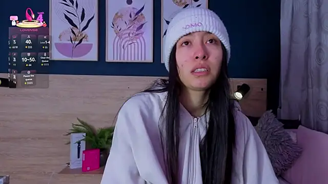 SarahMiler  online show from February 23, 11:44 am