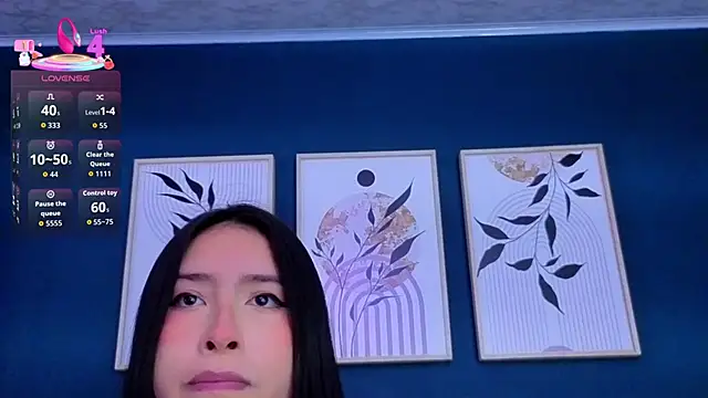 SarahMiler  online show from January 12, 7:42 pm